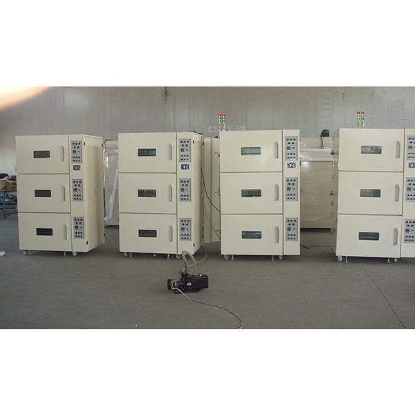 鋰電行業(yè)手動(dòng)對(duì)開(kāi)三門(mén)真空烘箱